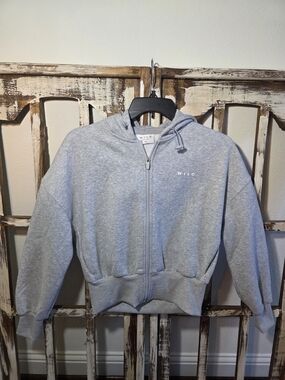 NWT Wilo The Label Brushed Fleece Crop Zip Hoodie in Heather Grey